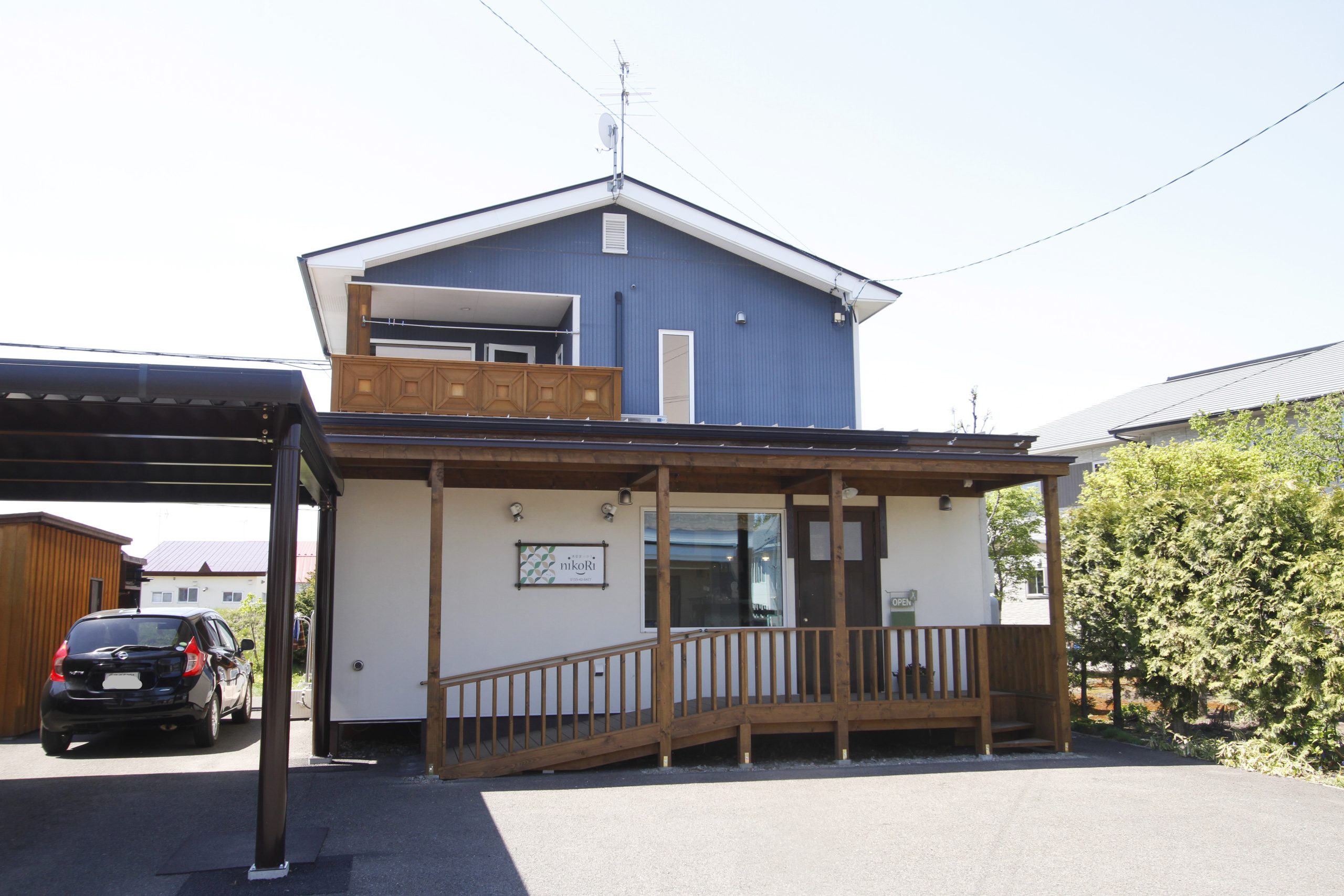 車イスの方も安心！ 出入口にスロープが設置されました『美容室